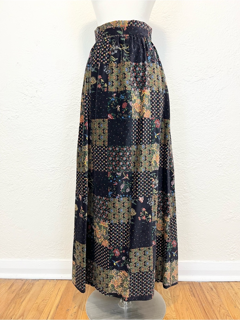 Vintage Velvet Patchwork Maxi Skirt Black Green Floral Birds 70s Boho 5 XS